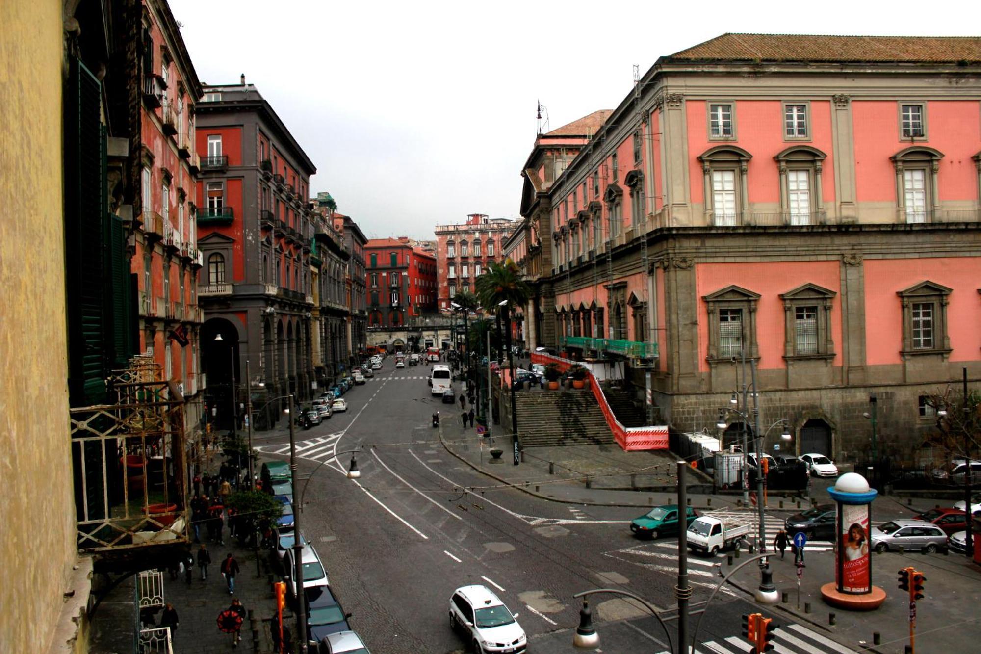 Bed & Breakfast Al 68 Di Piazza Cavour Napels